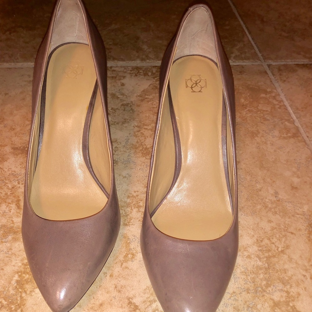 Elegant Taupe Leather Pumps